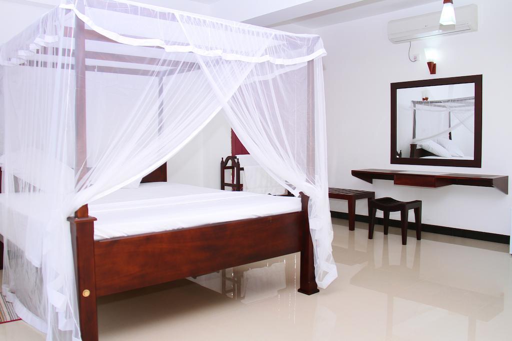 Villa Dineha Хикадува Стая снимка