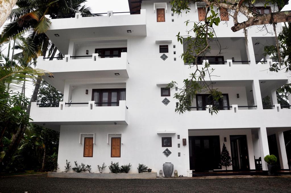 Villa Dineha Хикадува Екстериор снимка