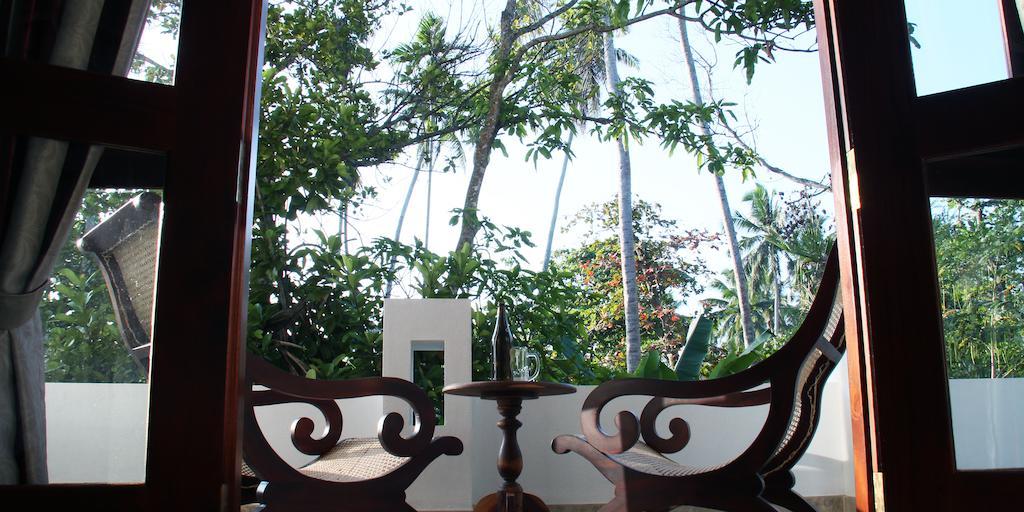 Villa Dineha Хикадува Екстериор снимка