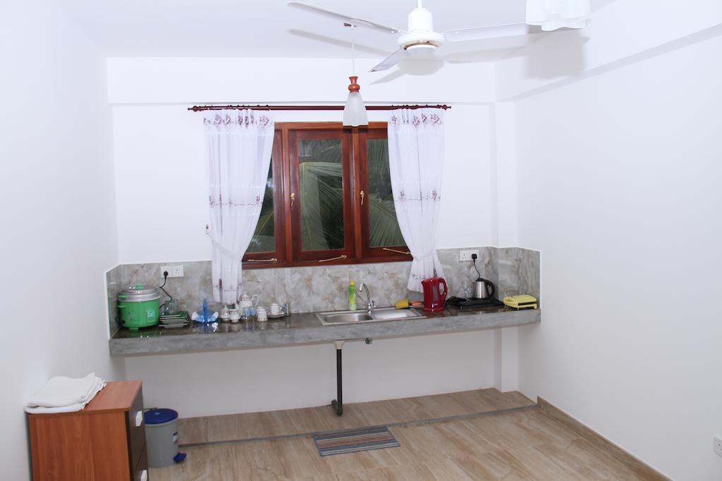 Villa Dineha Хикадува Екстериор снимка