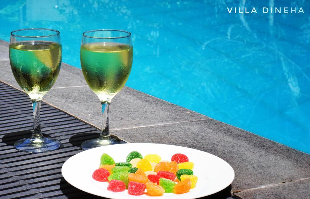 Villa Dineha Хикадува Екстериор снимка